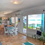 Apartamento Awesome In *
